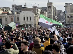 Syria’s new leaders issue stark ultimatum after over 250 deaths, urge Alawites to surrender