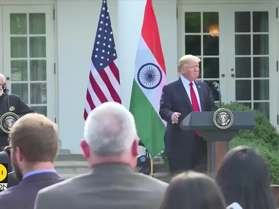 What golden gift should Modi take for Trump?
