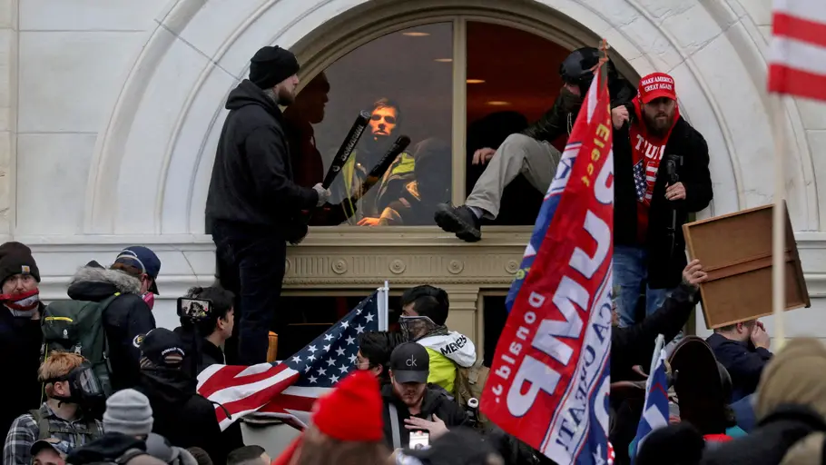 Who were the Capitol riots accused that US President Trump granted pardon to?