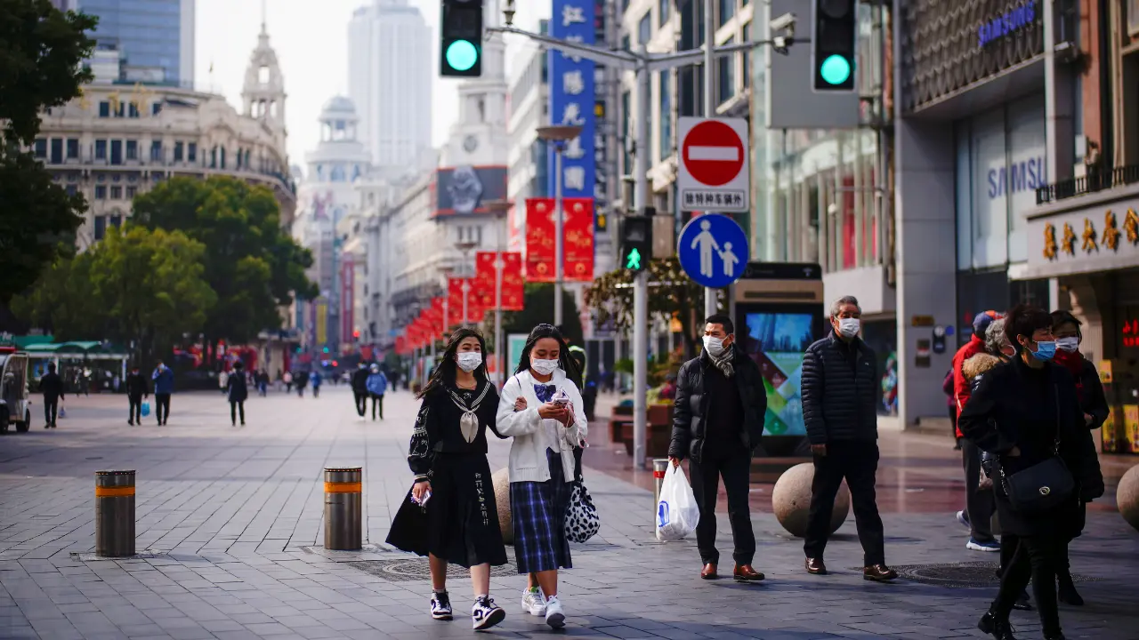 Trump government bans US officials from dating Chinese citizens. But there's a catch...