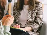 7 Tiny Things Confident People Do Without Realizing It