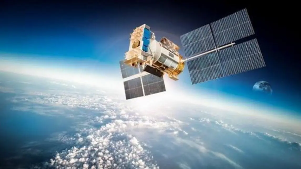 Ten satellites dedicated to national security
