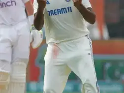 Highest Percentage of Wickets in Test Wins