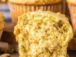 5 Simple Steps to Make Date and Pistachio Muffins
