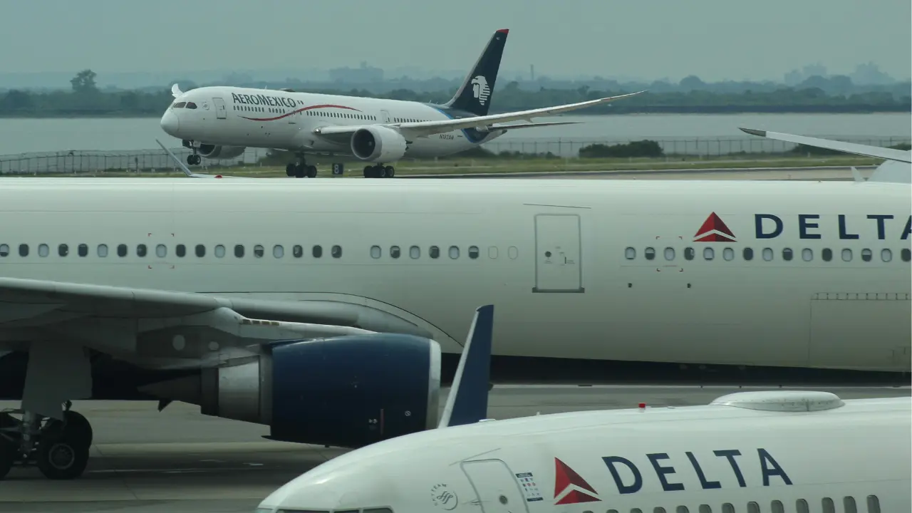 CEO's witty reply to employee who took $3,000 to miss a flight: 'That’s better than our bonus'