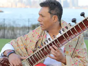 Republic Day 2025: Sitar maestro Hidayat Husain Khan commemorates with 'Jai Hind'