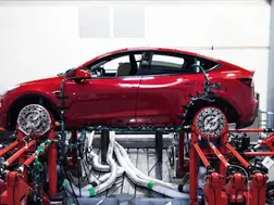 Automakers to pool emissions with Tesla to meet EU 2025 rules