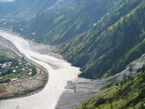 Jammu and Kashmir records least rainfall in 50 years, Jhelum level lowest ever