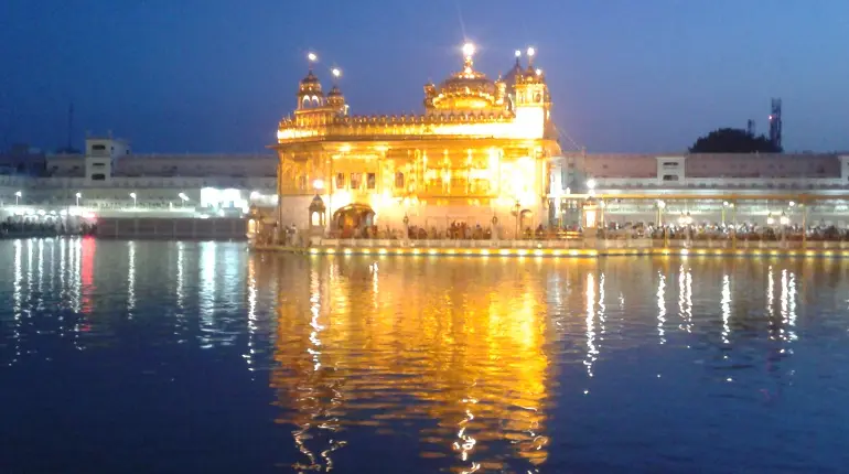 Man attacks devotees with iron rod at Golden Temple in Amritsar, five injured