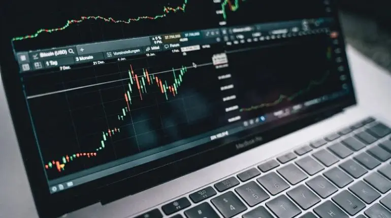 Emerging markets face debt crisis amid rising risks in 2025