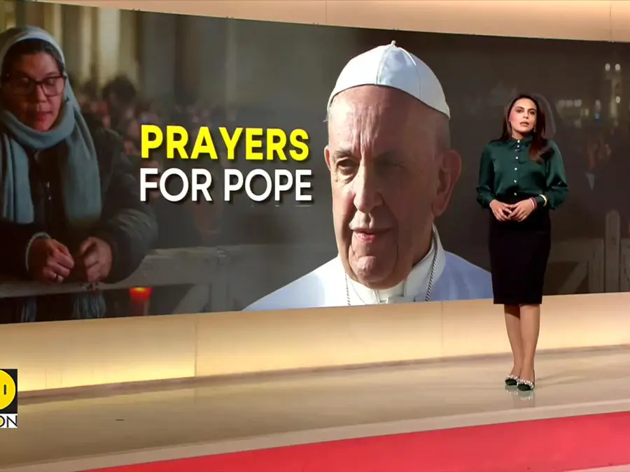 Faithful gather at Vatican to pray for Pope Francis' health
