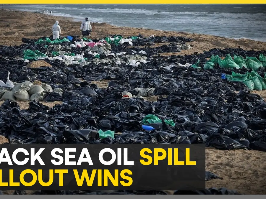 Russia rushes to clean up oil spill along black sea coast