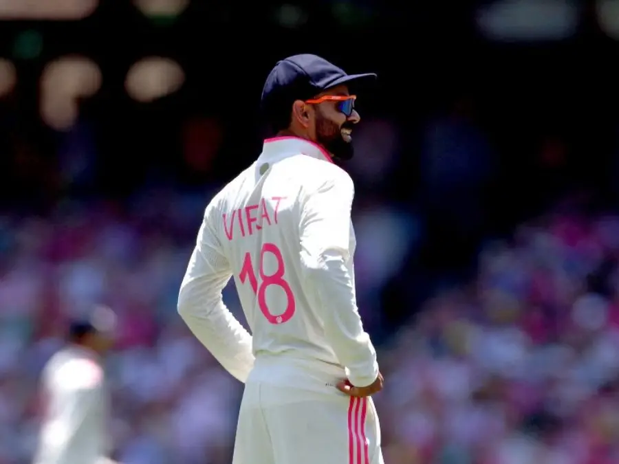 BGT: Kohli teases Australian crowd with ‘sandpaper’ gesture during SCG Test - Watch