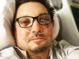 Jeremy Renner celebrates 'ReBirthday' as he wishes fans on new year