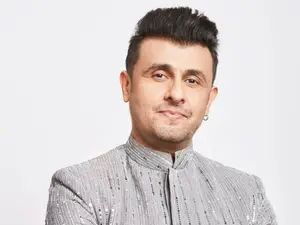 Watch: Sonu Nigam refers to the Pahalgam attack as a fan demands him to sing in Kannada; Internet has mixed reaction
