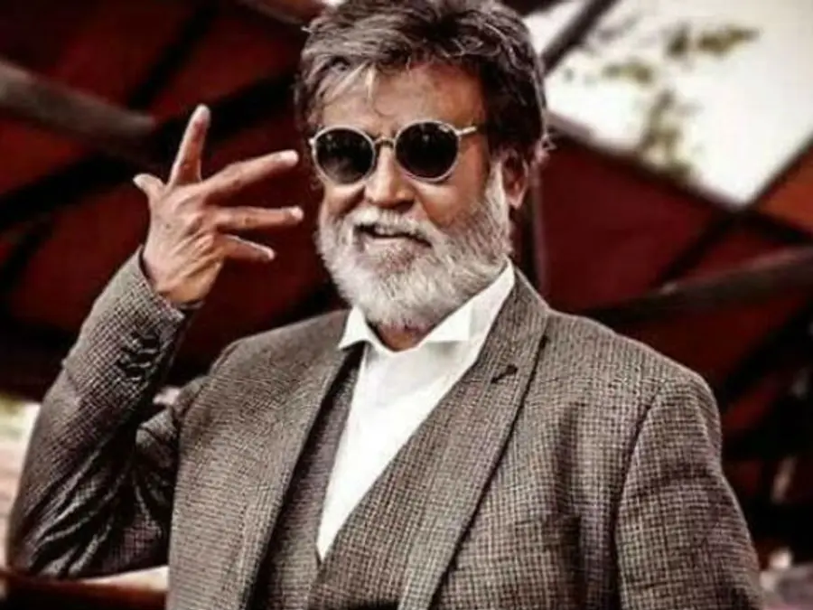 Rajinikanth fans wait outside Kerala resort to catch a glimpse as he films; WATCH
