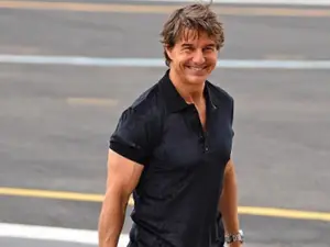 Tom Cruise honoured with US Navy's highest civilian award