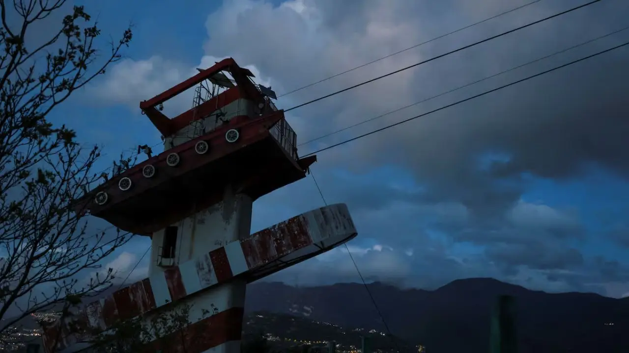 Four killed in cable car crash in Italy; Britons, Israeli among dead
