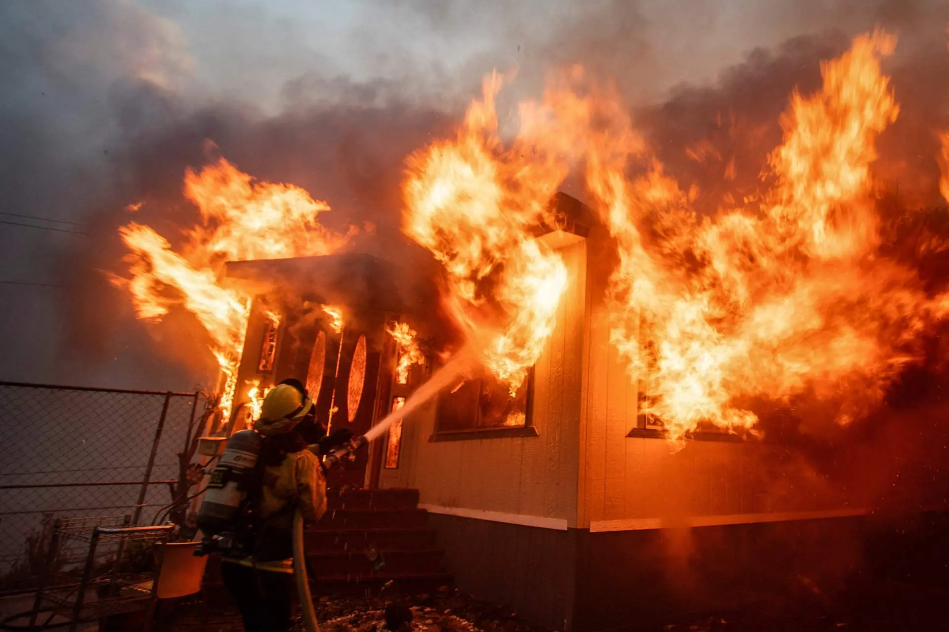 LA wildfires: 9 charged for amid devastating fires; theft includes $200k and Emmy statuette LA wildfires: 9 charged for amid devastating fires; theft includes $200k and Emmy statuette