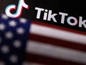 ‘Gotta keep this s**ker for a little while,’ Trump signals averting ban on TikTok