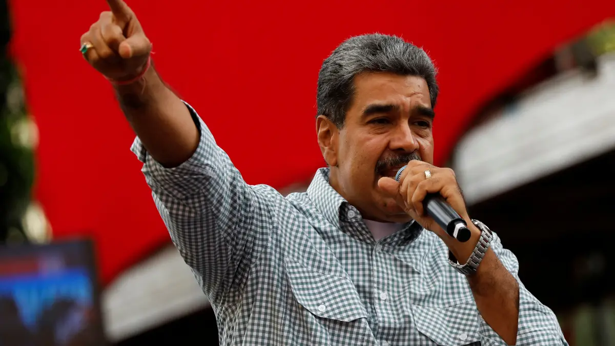 Venezuela: Maduro opponents stuck in embassy accuse government of 'siege'