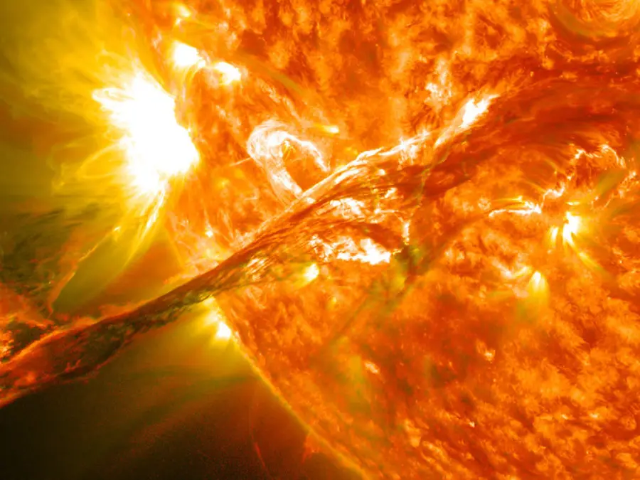 Earth to be hit by devastating solar flare which will be equal to billions of atomic bombs, warn scientists