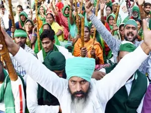 Protesting farmers announce ‘Rail Roko’ on December 18, call for Rakesh Tikait’s support