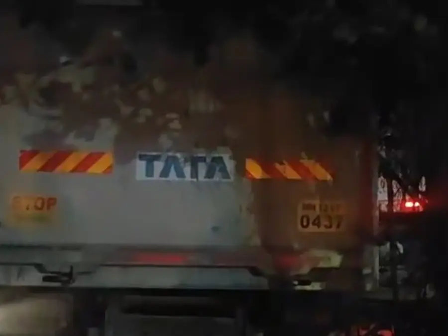 Pune road tragedy: Speeding bumper mows down sleeping labourers, three dead