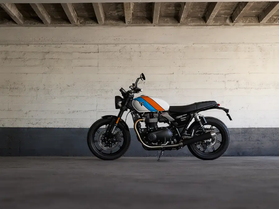 Triumph unveils updated 2025 Speed Twin 900 with enhanced styling and performance