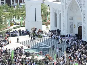 ‘It’s God’s will,’ Russia’s top Islamic body withdraws ruling that allowed men to have four wives