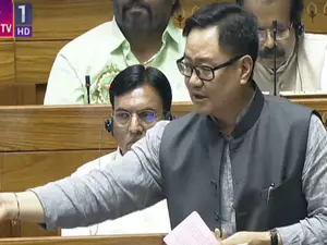 Rijiju slams Congress' 2013 amendments in Waqf Bill; 'how can this section be acceptable'