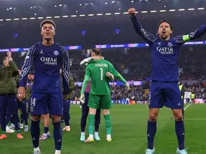 Champions League: PSG survive Aston Villa scare to reach semis, Barcelona hold Borussia Dortmund for aggregate win