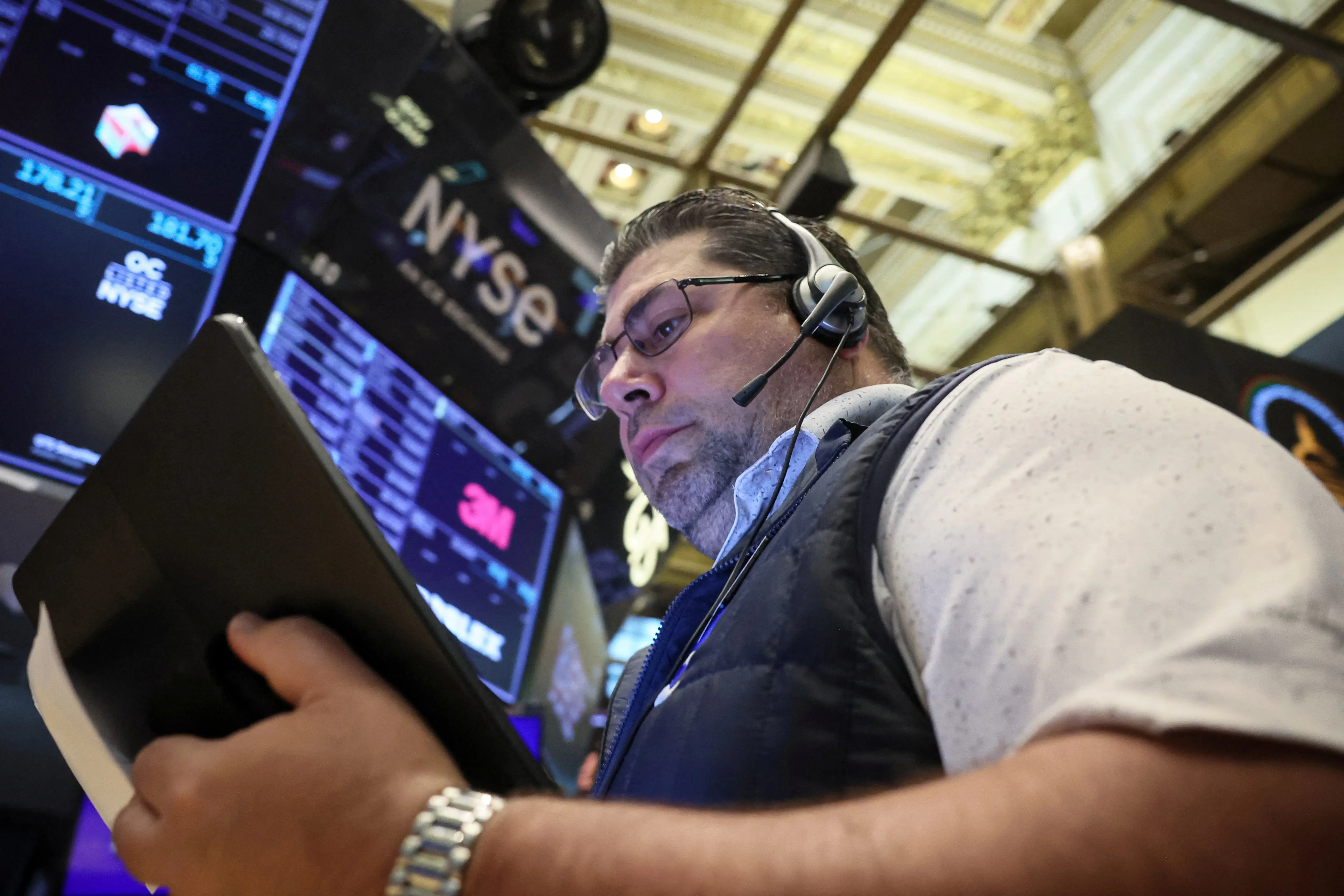 Global markets roundup: Stocks slide on tariff jitters Global markets roundup: Stocks slide on tariff jitters