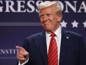 Trump to reinstate service members dismissed for not taking COVID jab