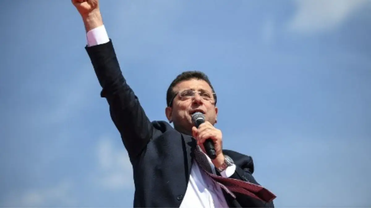 Istanbul court formally places mayor under arrest on graft charges