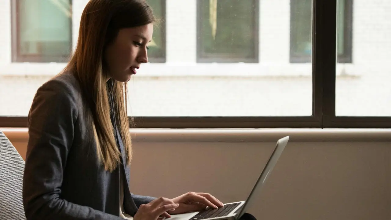 Two hundred UK firms to permanently shift to four-day work week Two hundred UK firms to permanently shift to four-day work week