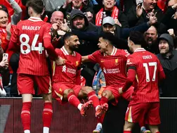 Liverpool close in on PL title, Newcastle maul Manchester United to enter top four