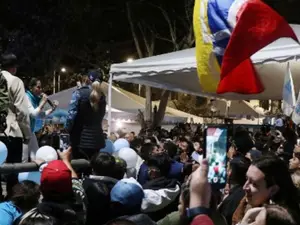Ecuador election: President Noboa clings to narrow lead as runoff looms