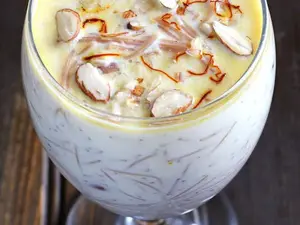5 Easy Steps To Make Red Rice Vermicelli Kheer