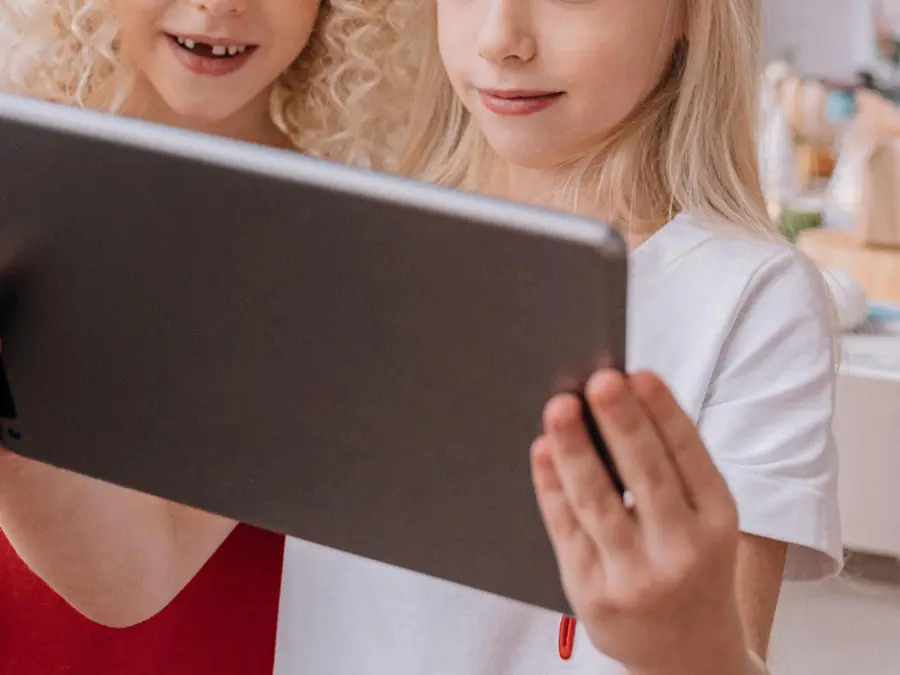 'A complete overreaction': Mom of 2 arrested for taking away her kids' iPad