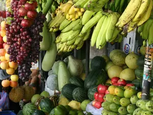 5 Fruits That Boost Metabolism