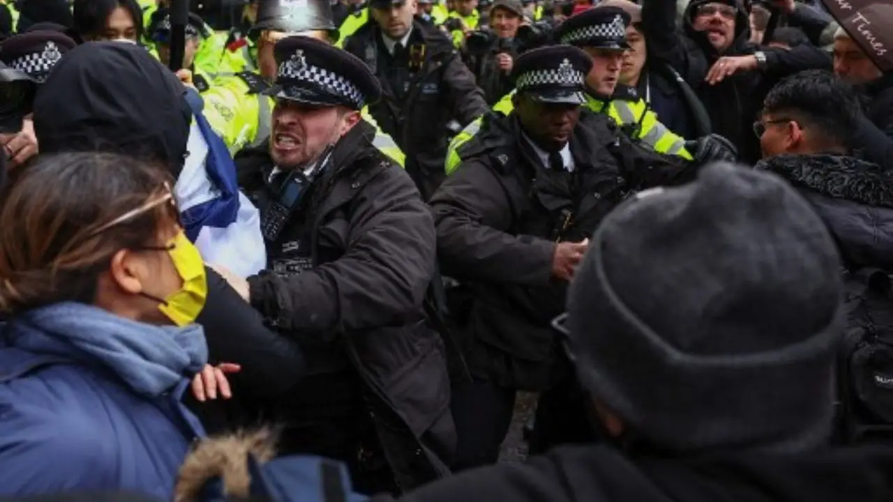 Hundreds protest in London against Beijing 'mega embassy'