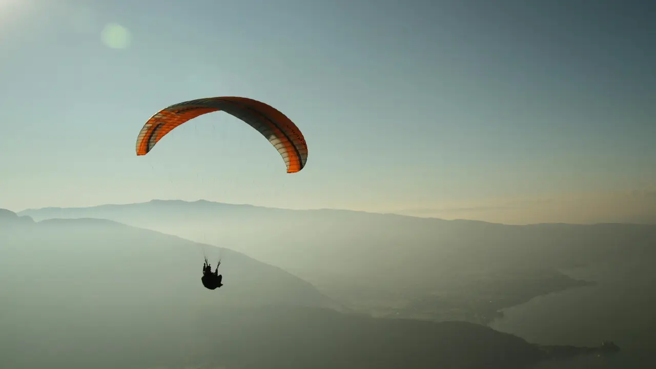 How I overcame the fear of heights by learning how to paraglide How I overcame the fear of heights by learning how to paraglide