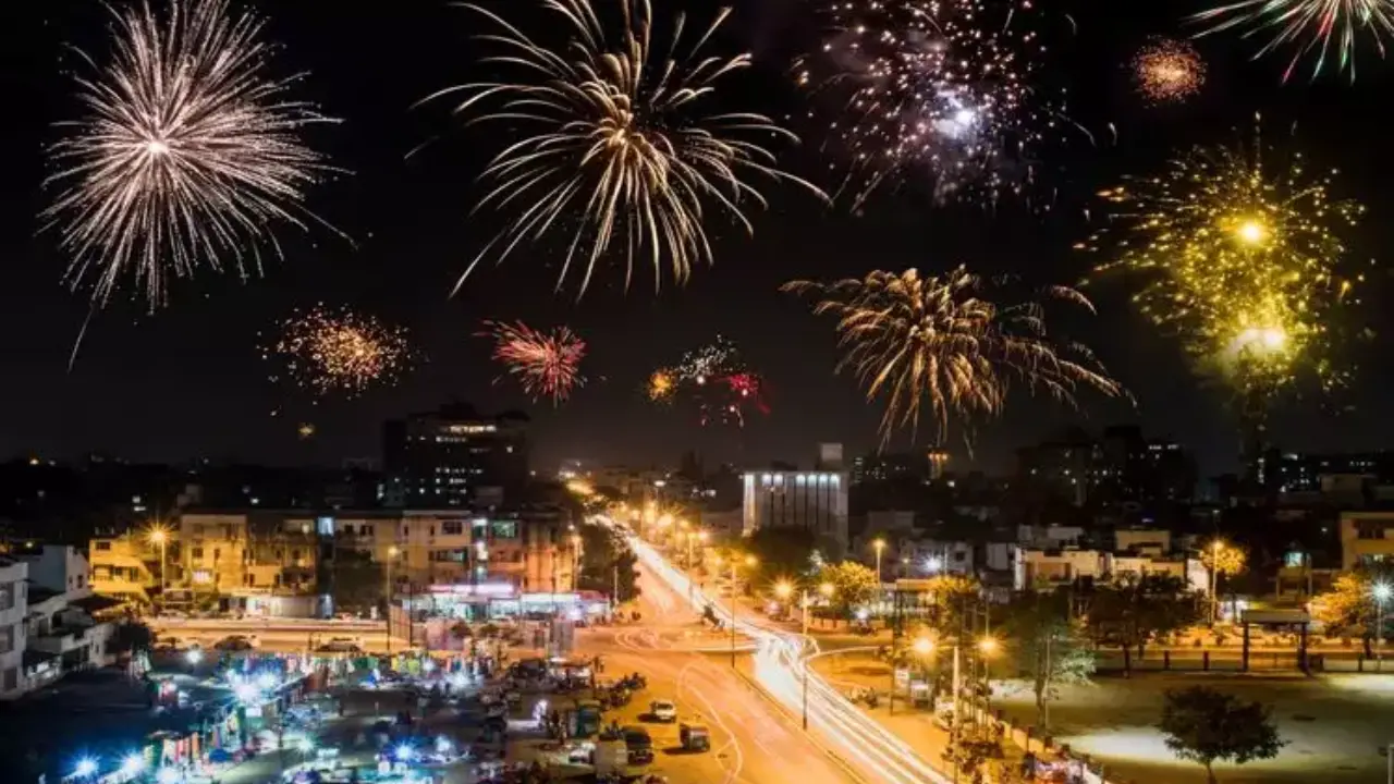Major cities in India announce traffic restrictions on New Year's Eve. Check details Major cities in India announce traffic restrictions on New Year's Eve. Check details