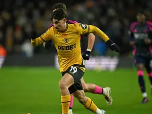 Premier League: Nottingham Forest tame Wolves to maintain unlikely title challenge