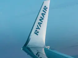 Ryanair called police on woman after the in-flight card machine malfunctioned and she couldn't pay