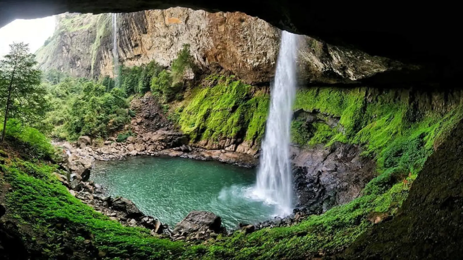Devkund Waterfall