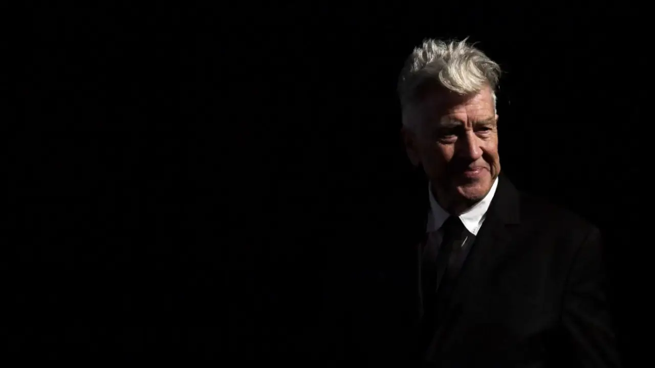 David Lynch, director of films Blue Velvet and Mulholland Drive, passes away at 78 David Lynch, director of films Blue Velvet and Mulholland Drive, passes away at 78