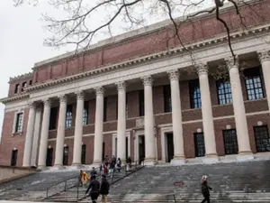 Harvard library donated by man who died on the Titanic has 92 kilometres of bookshelves