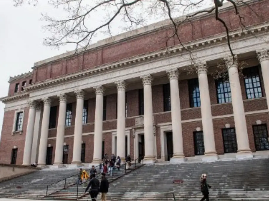 Harvard library donated by man who died on the Titanic has 92 kilometres of bookshelves